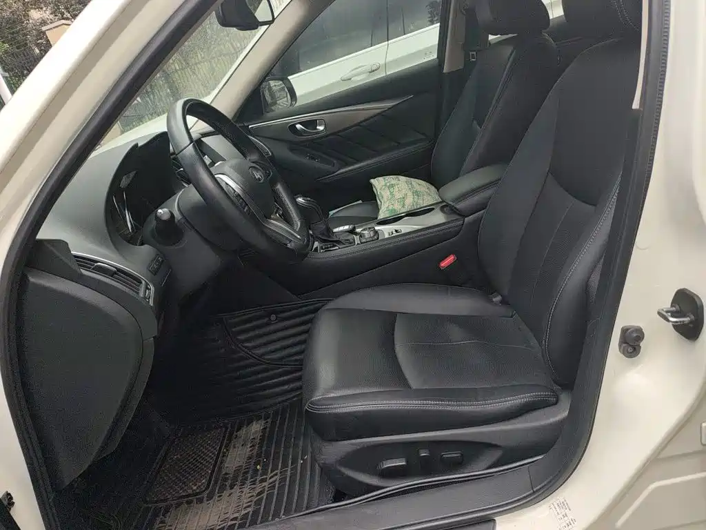 Infiniti Q50L 2020 2018 2.0T Leisure Edition (China VI)