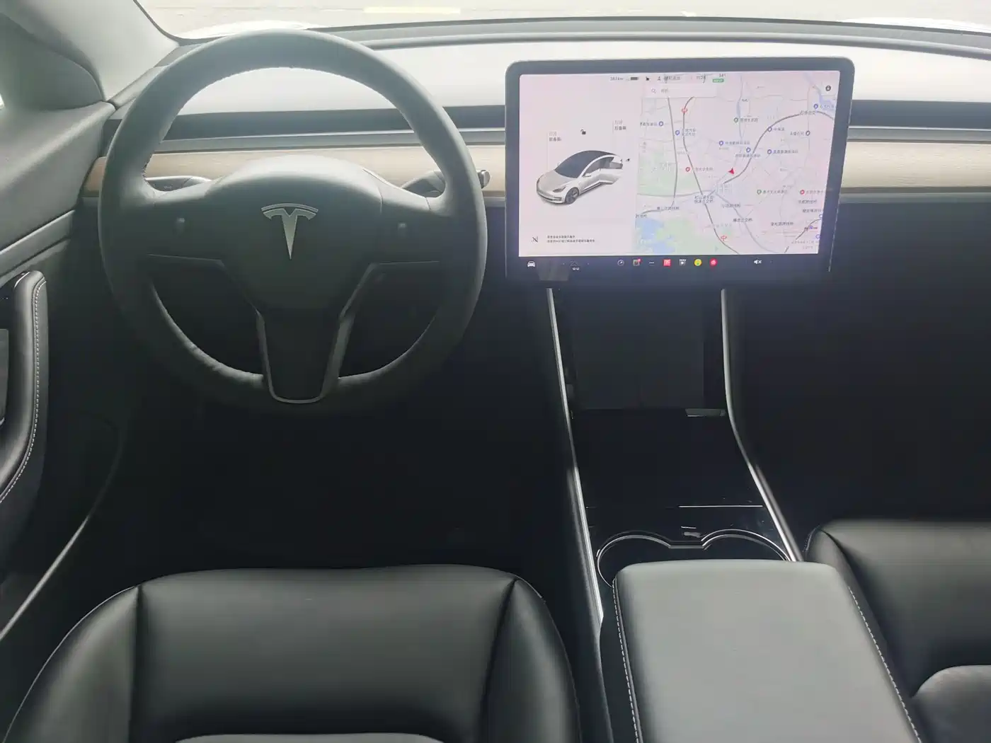 TESLA MODEL 3