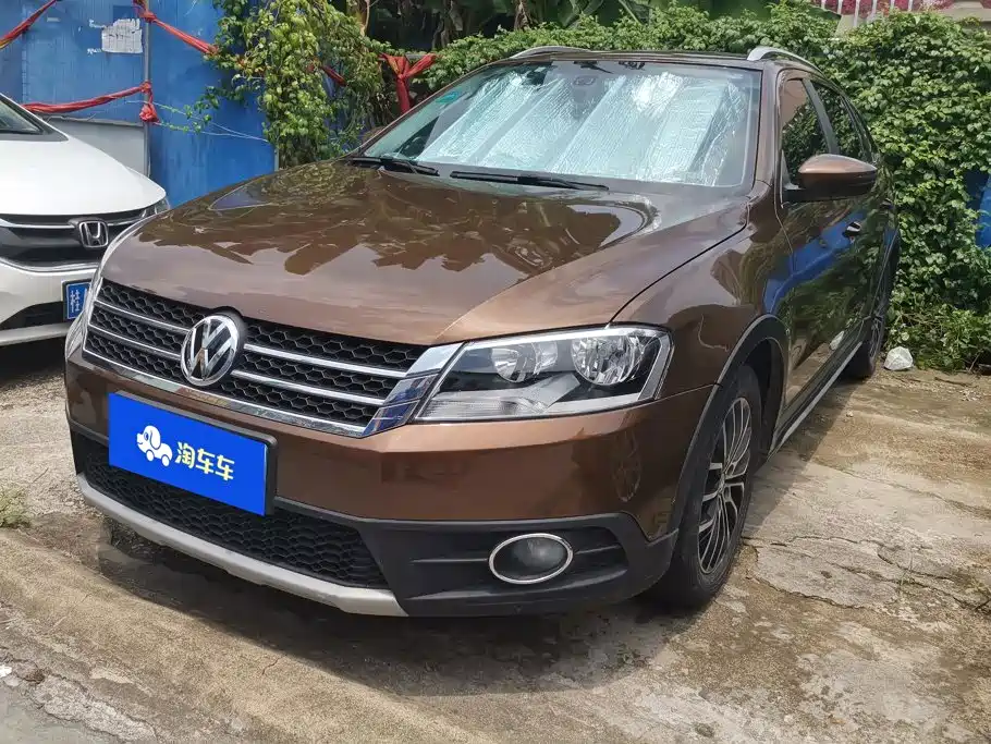 Volkswagen Gran Lavida 2015 2014 1.6L Auto
