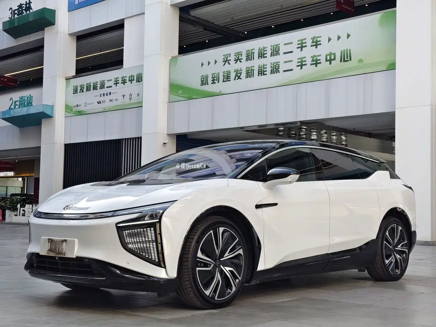 HiPhi X 2021 Performance Edition 6-Seater