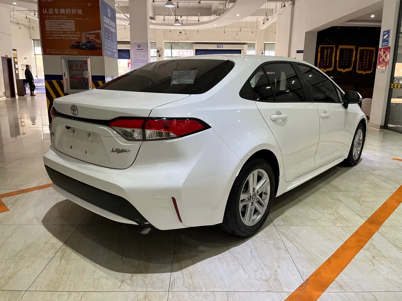 Toyota Levin 2022 Facelift TNGA 1.5L CVT Progressive Edition фото 4