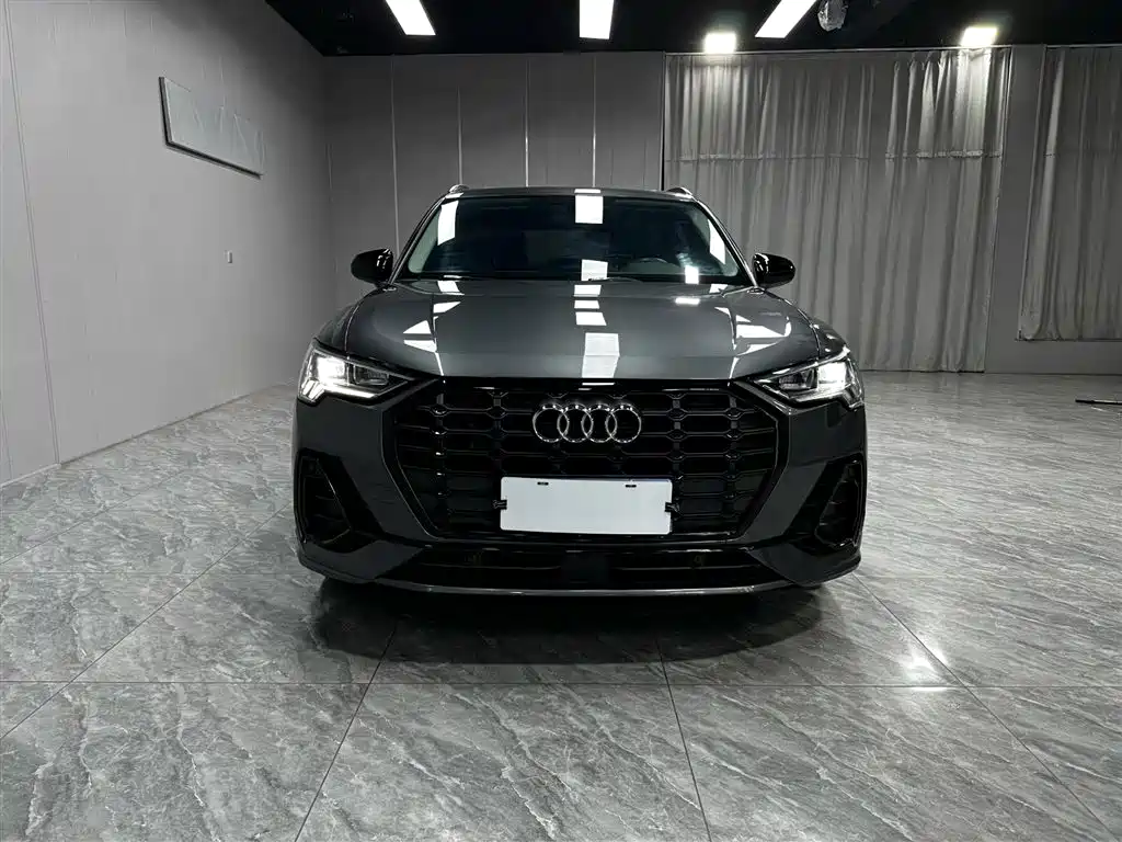 Audi Q3 2022 35 TFSI Fashion Dynamic фото 2