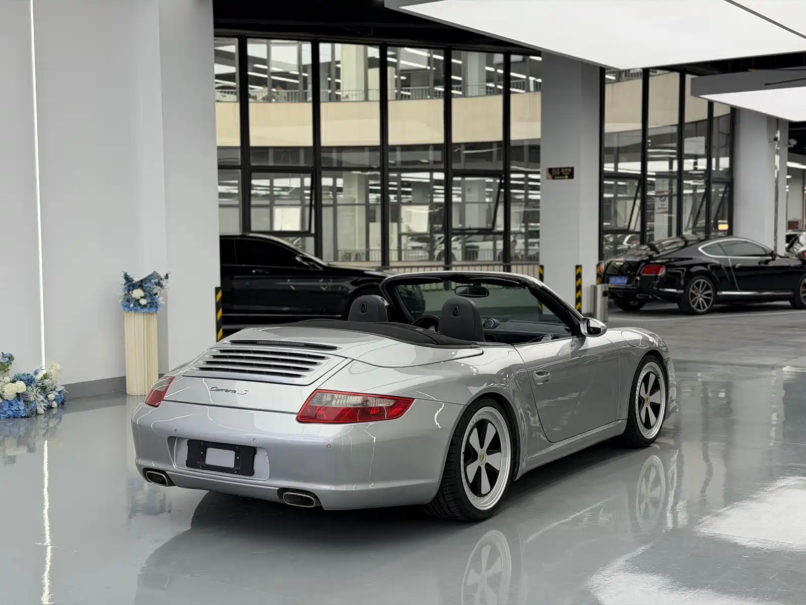 صورة 13 - Porsche 911