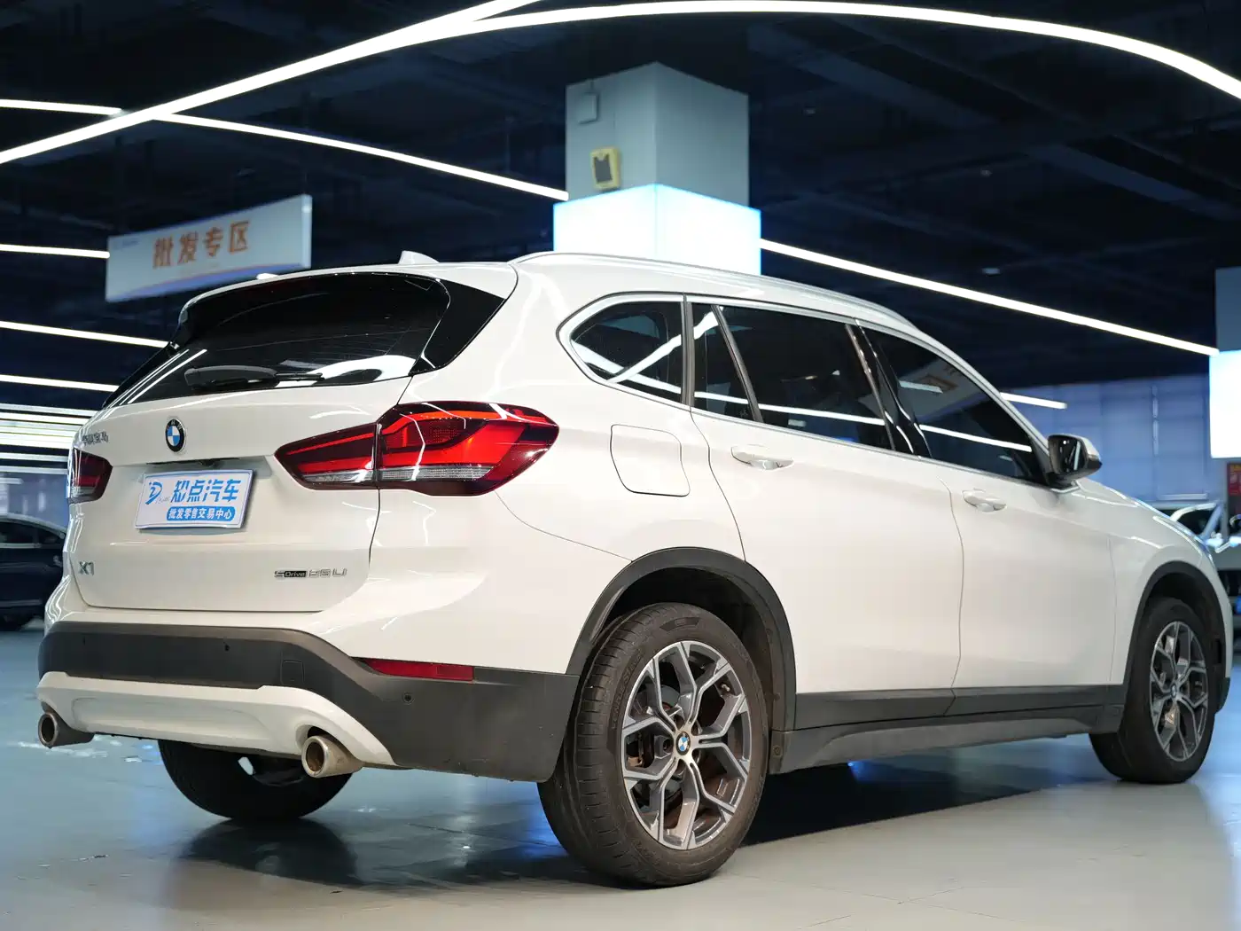 BMW X1 2022 sDrive25Li Leading фото 26