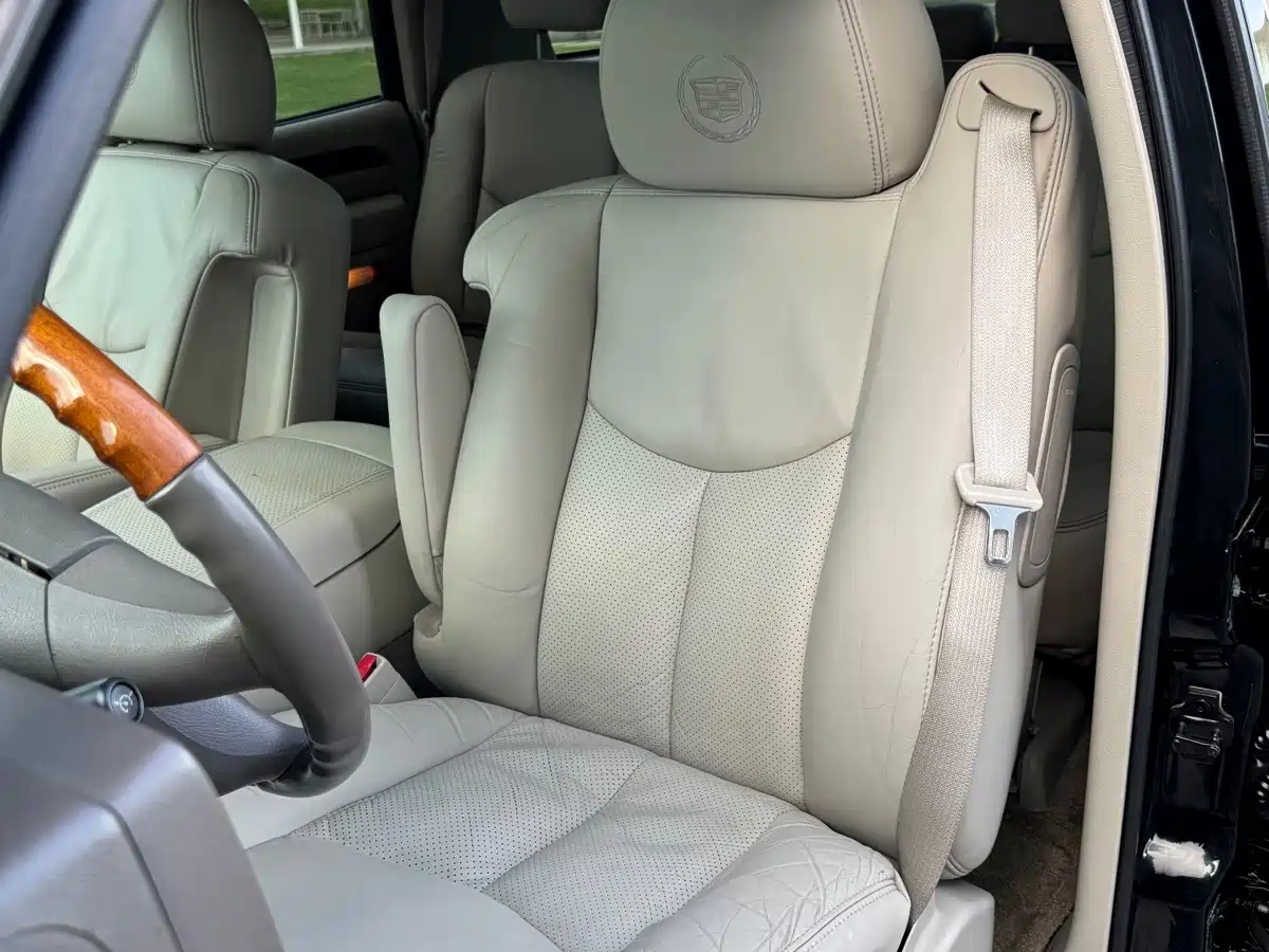 Cadillac Escalade 2004 2006 6.2 AWD