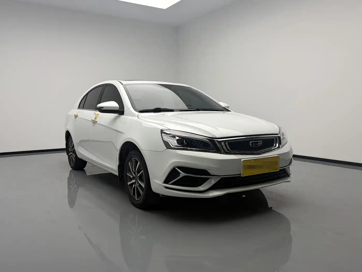 Фото 3 - Geely Emgrand
