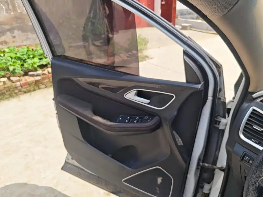 Baojun 560 2017 2016 1.8L Manual Value