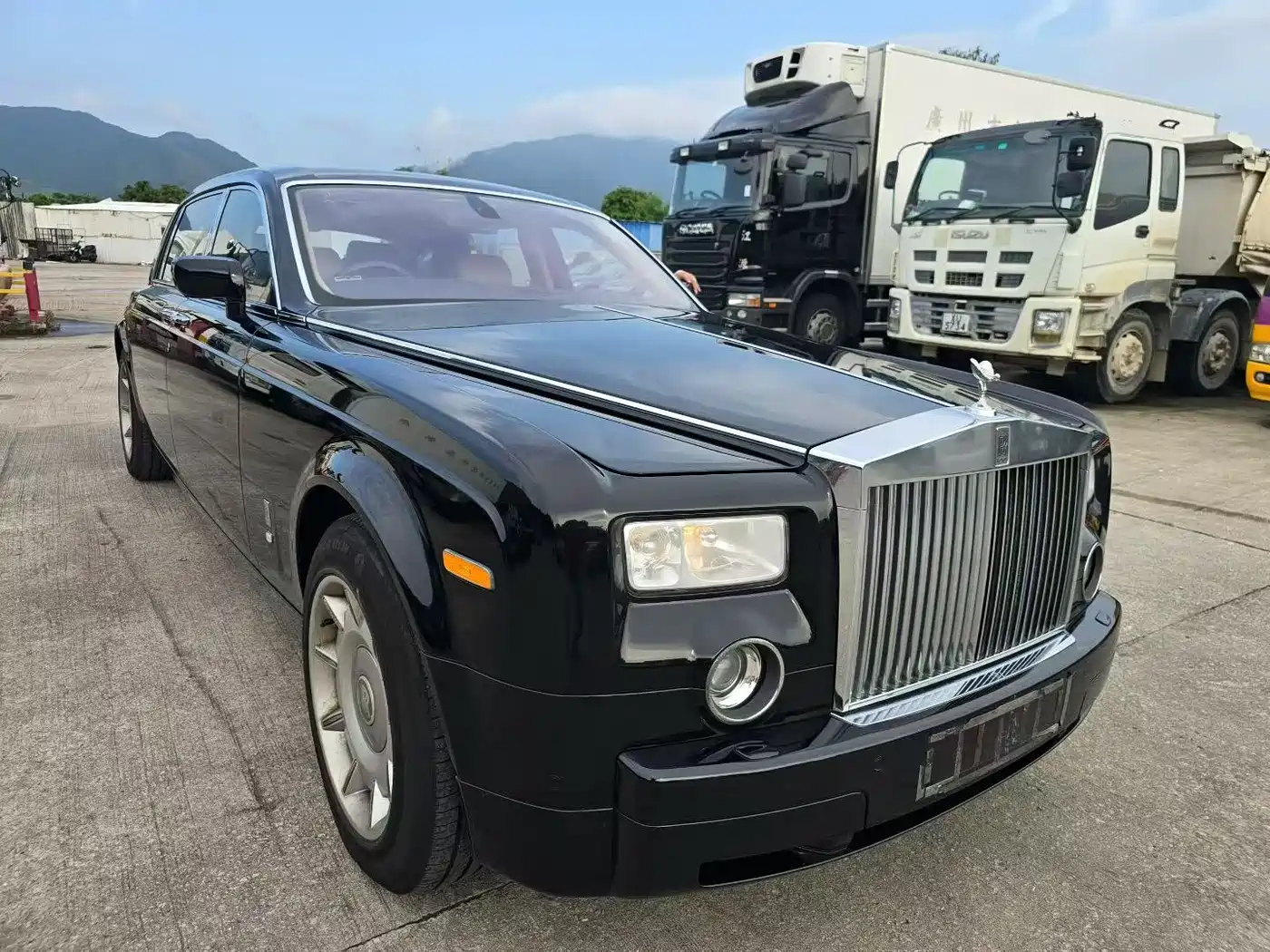 Фото 3 - Rolls-Royce Phantom