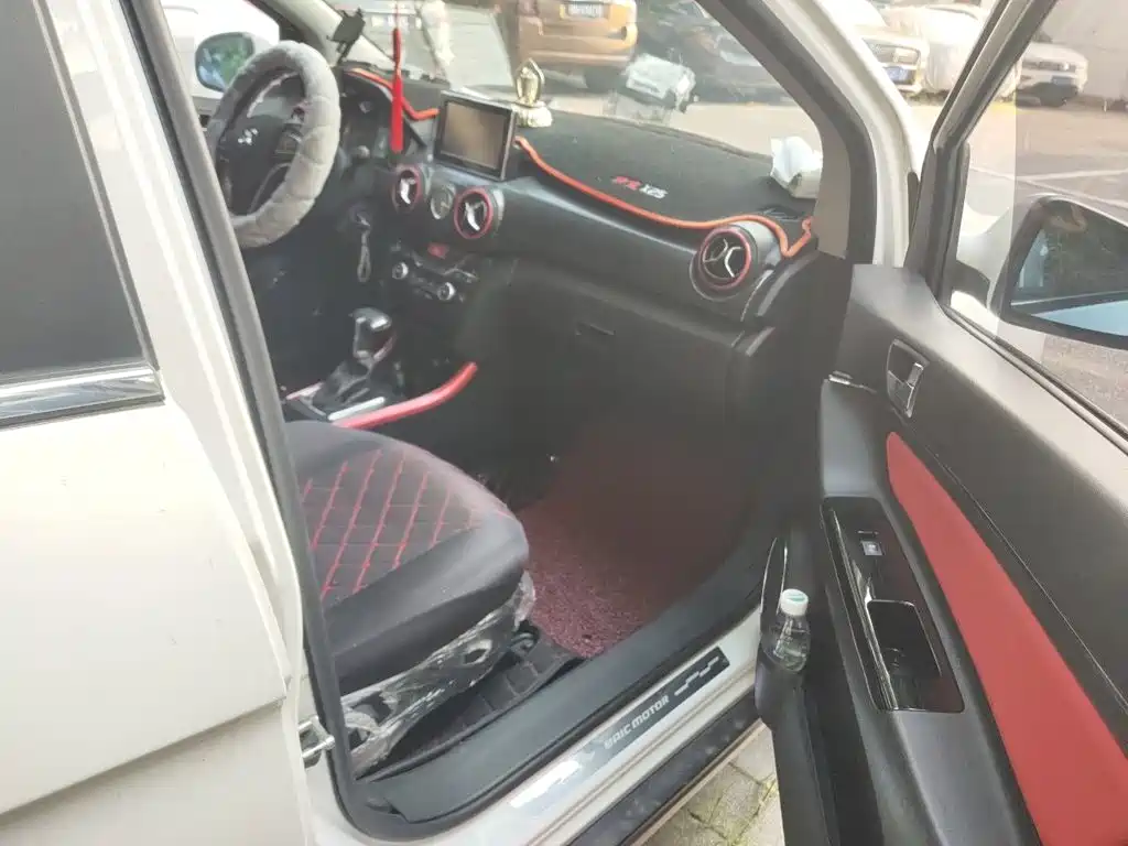 BAIC Senova X25 2016 2015 1.5L Automatic Luxury
