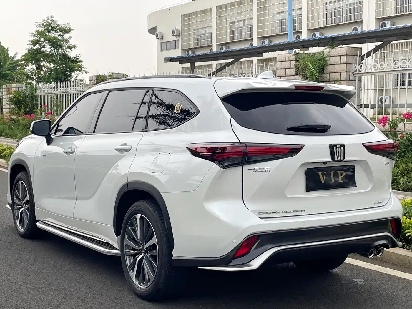 TOYOTA CROWN LUFANG