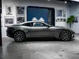 Фото 6 - Aston Martin DB11