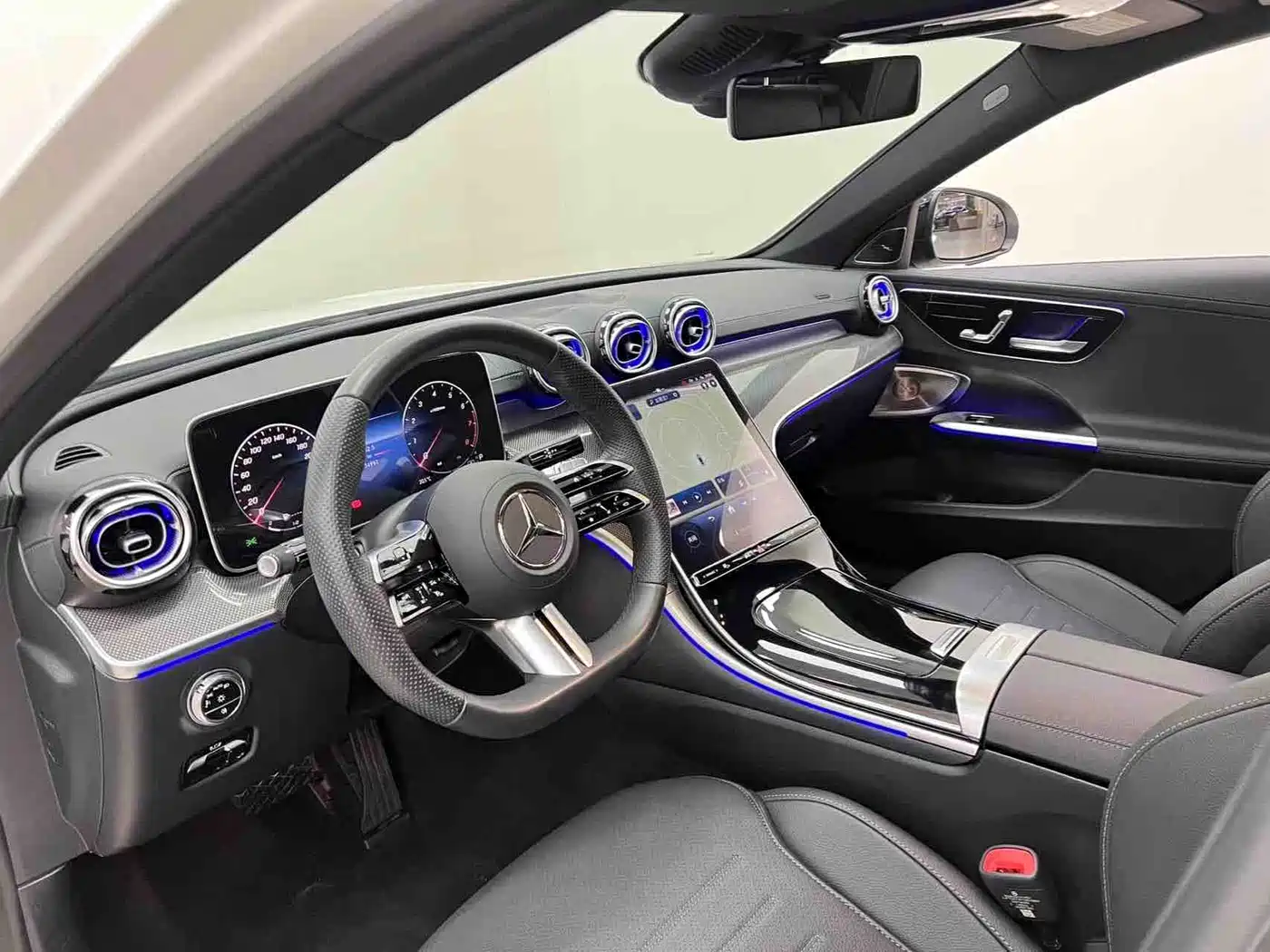 Mercedes-Benz C-Class 2024 C 260 L Night Edition Sport фото 7