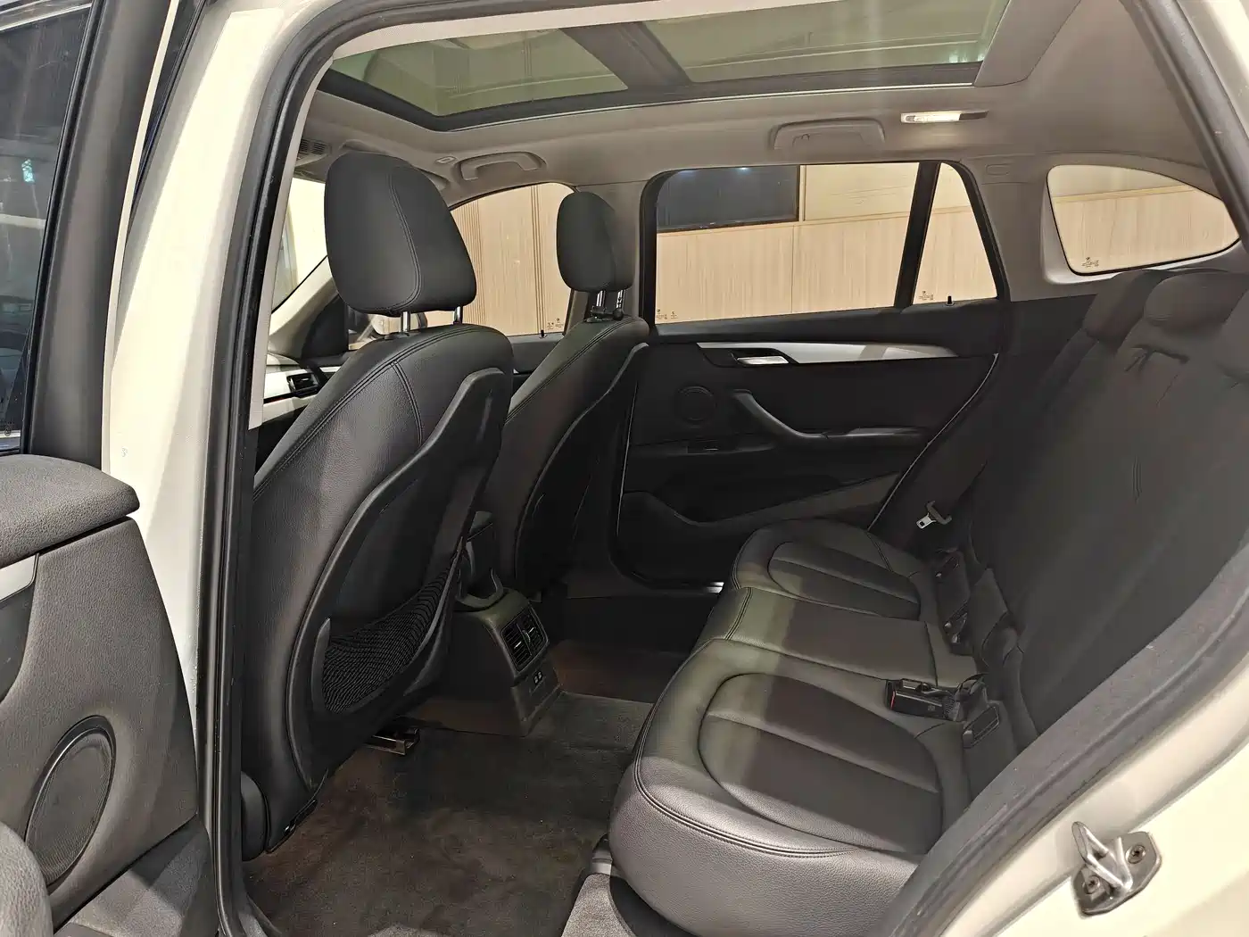 BMW X1 2019 sDrive18Li Fashion Model фото 6