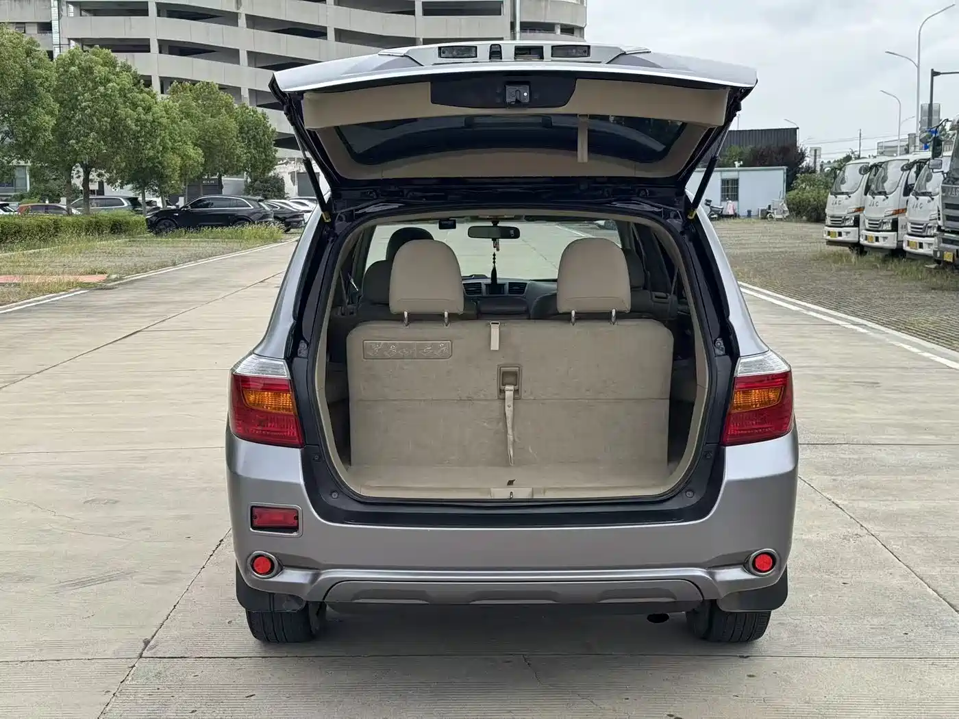 Фото 9 - Toyota Highlander