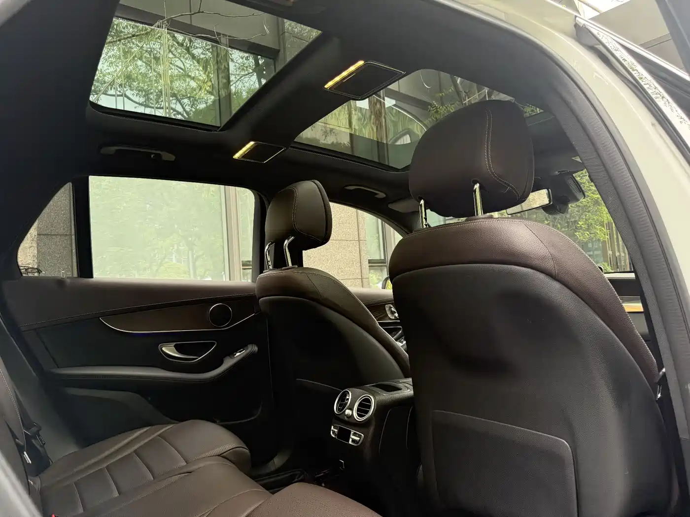 Mercedes-Benz GLC 2022 GLC 300 L 4MATIC Dynamic Collector's Edition фото 12