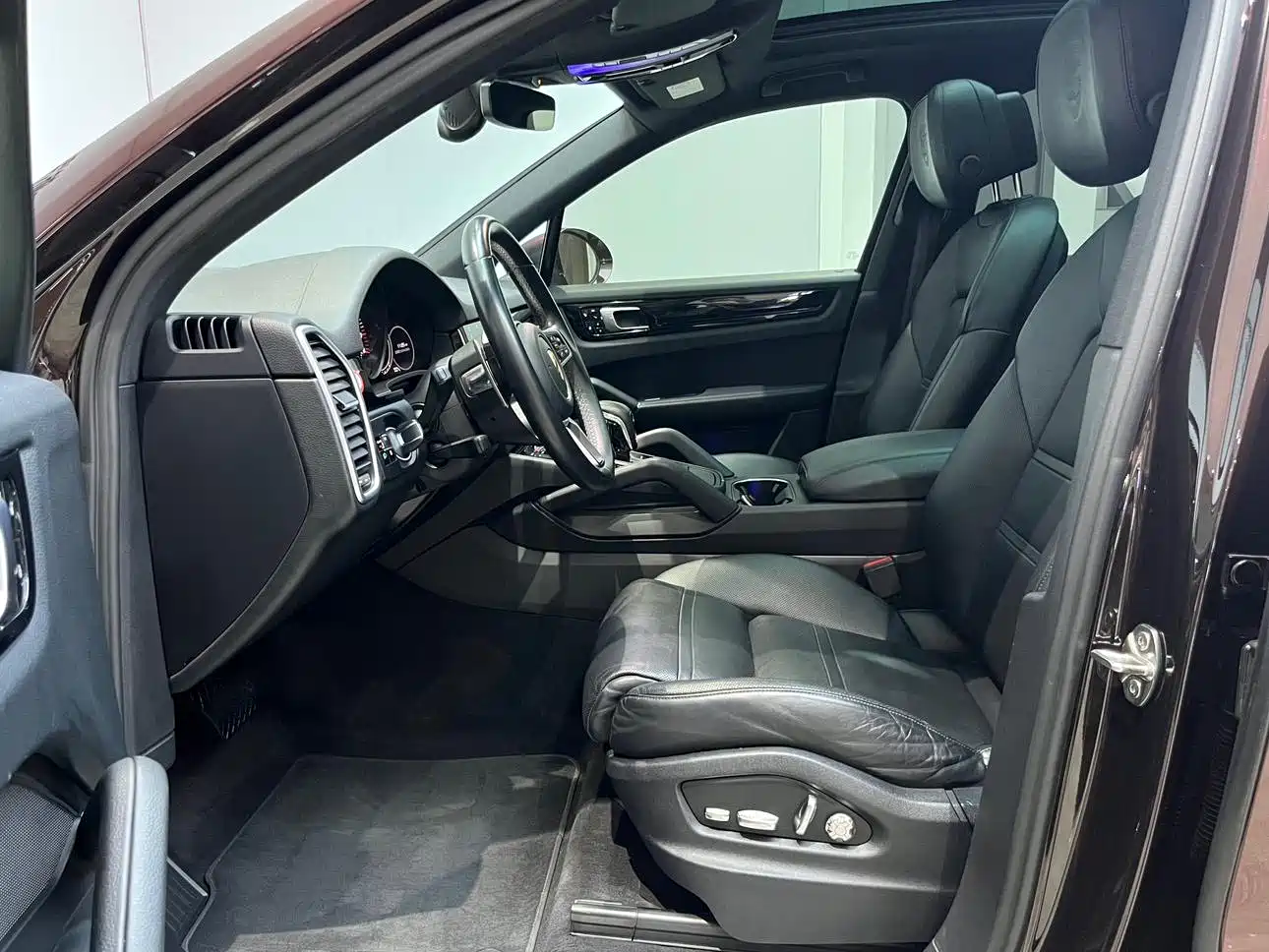Porsche Cayenne 2018 Cayenne 3.0T фото 12