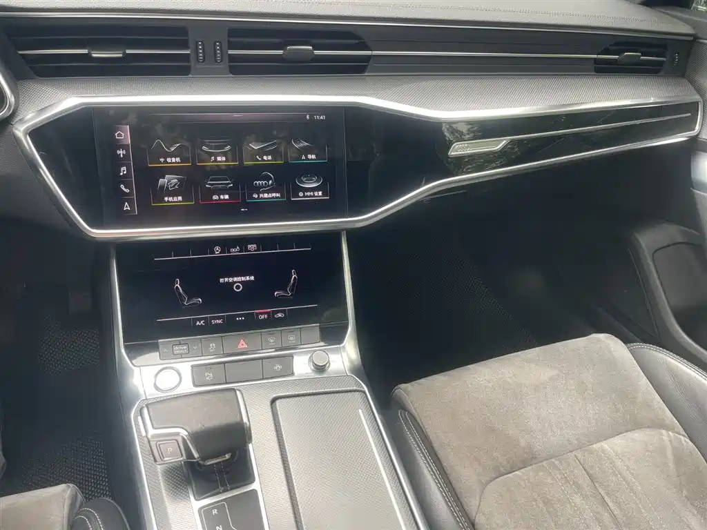 Audi A6L 2020 40 TFSI Luxury Dynamic фото 9