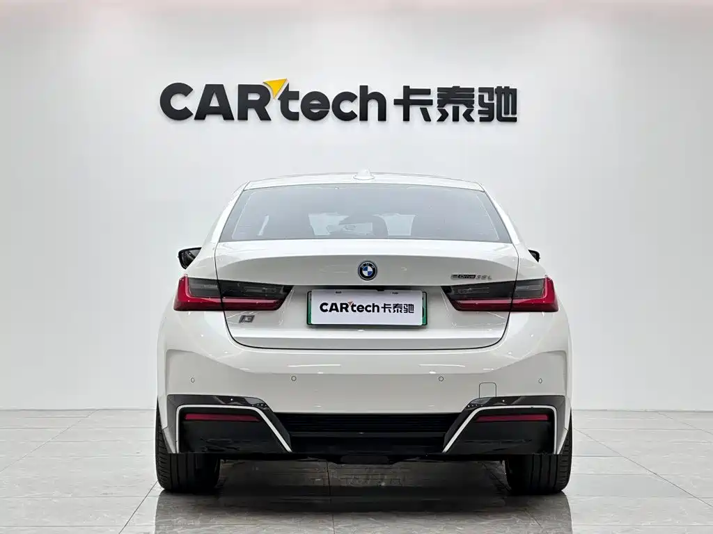 Фото 4 - BMW i3