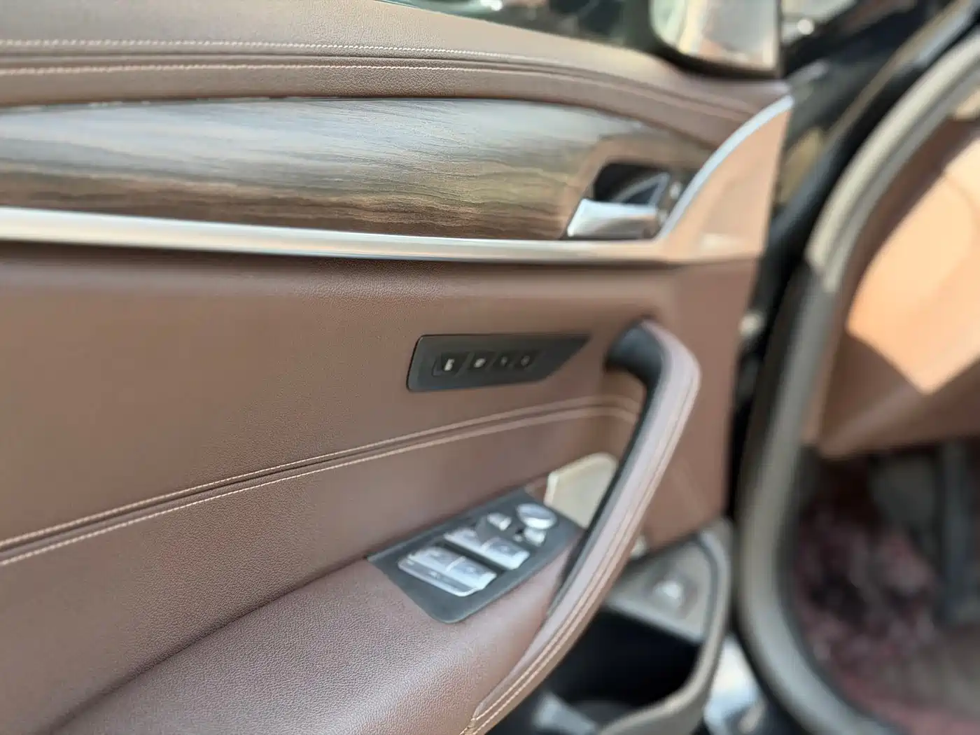 BMW 5 Series 2021 530Li Premium Luxury Package фото 11