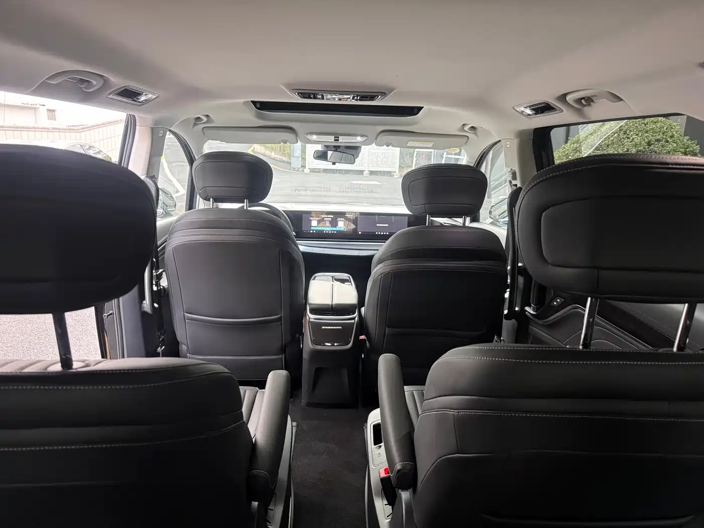 Maxus MIFA 9 2024 2024 Model Super Hybrid Long Range Executive 7-Seater
