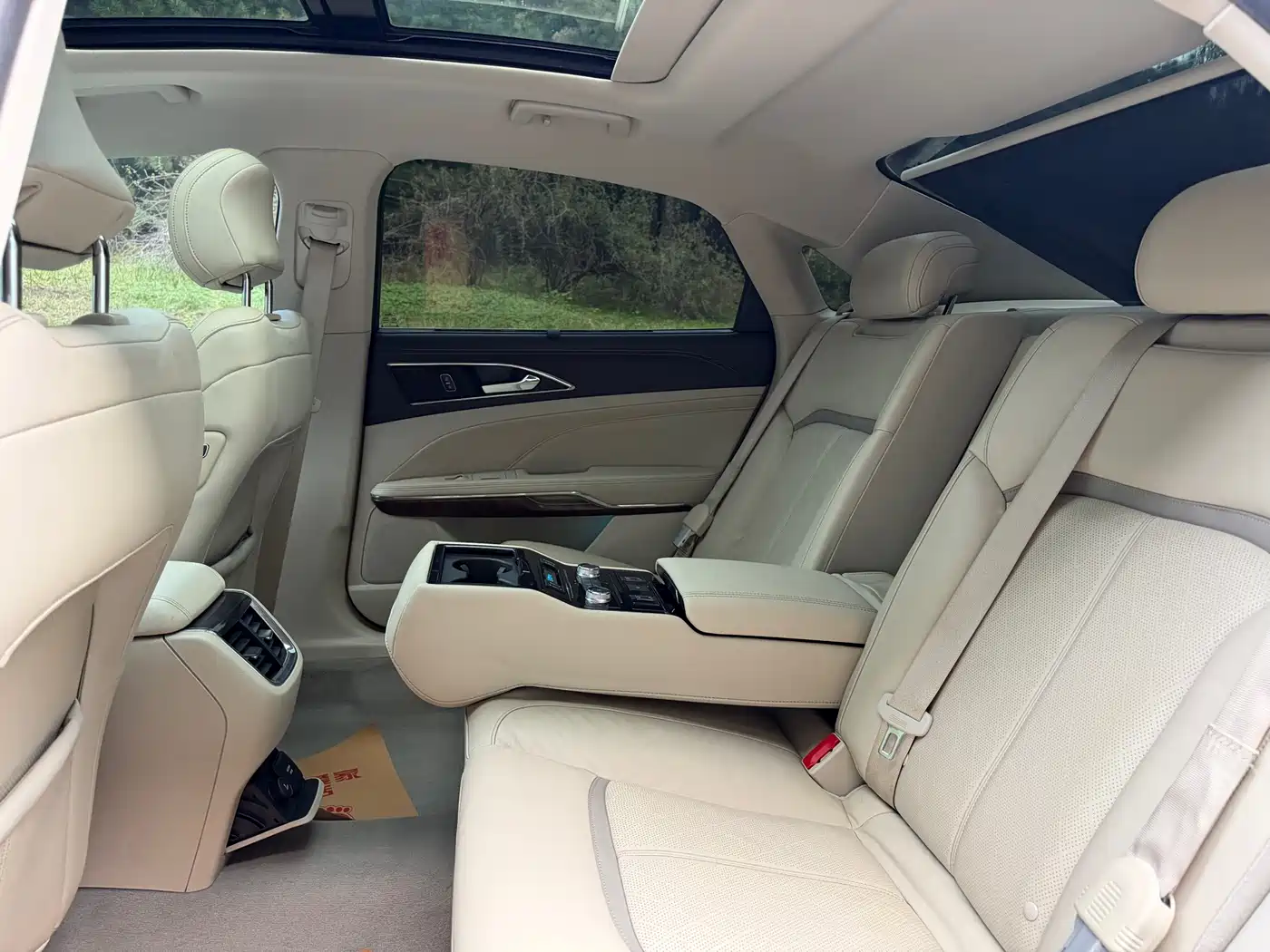 صورة 11 - Ford Taurus