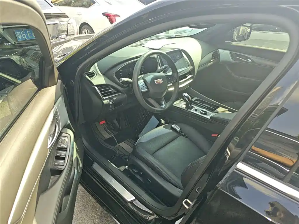 Cadillac CT5 2023 28T Luxury Style (Standard Edition) фото 16