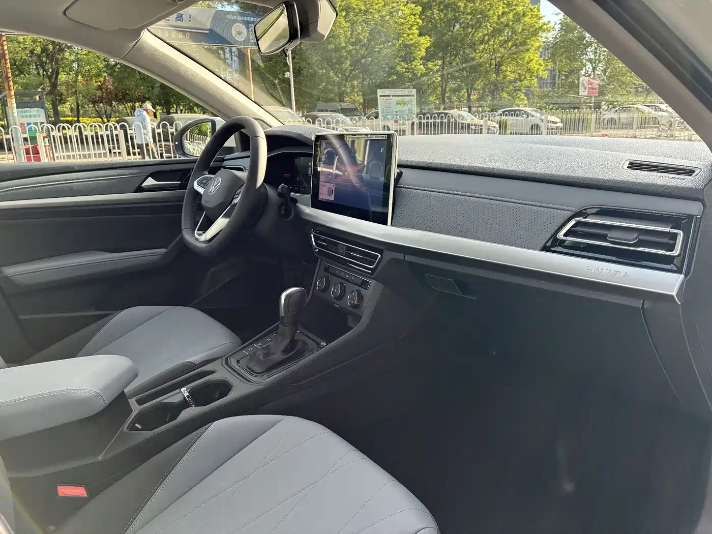 Volkswagen Lavida 2026 1.5L Auto 5 Million Edition фото 11