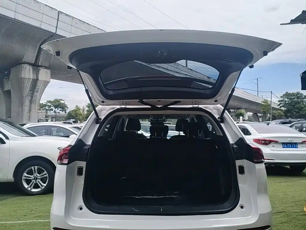 Фото 19 - Haval H6