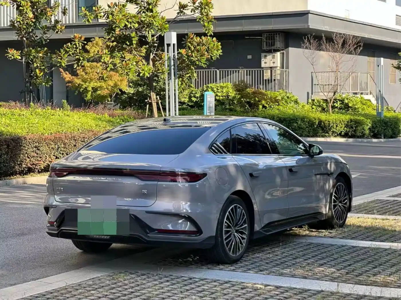 BYD Han 2025 2025 EV Smart Driving Edition 701KM LiDAR Flagship