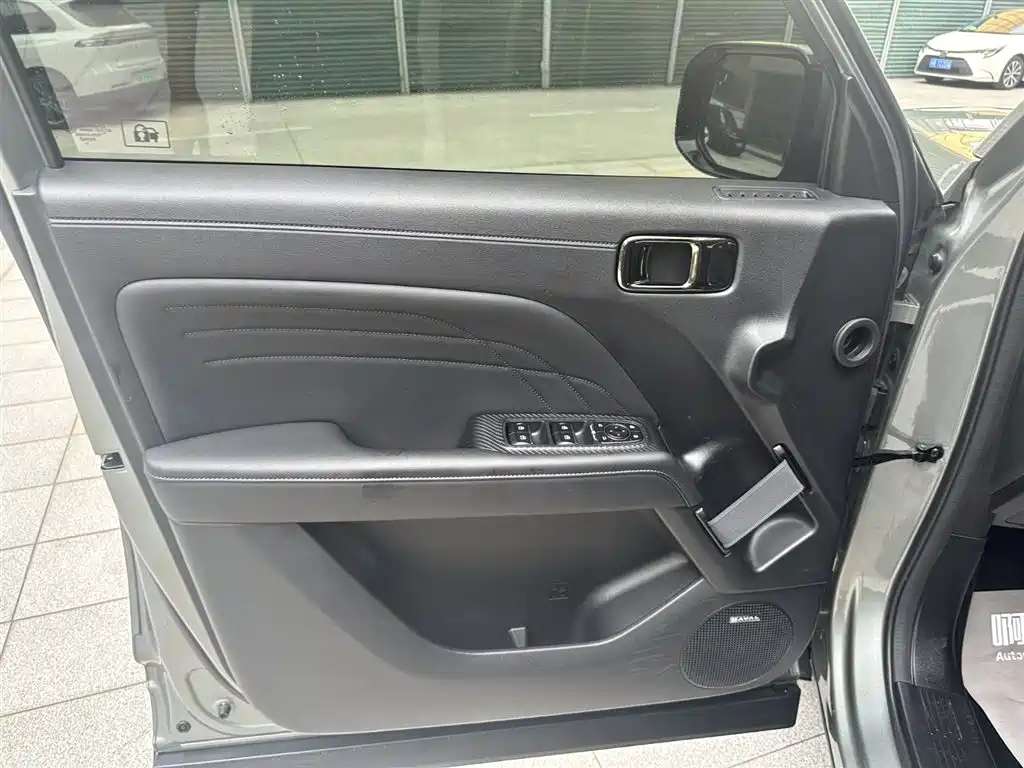 Haval Meng Long NEV 2023 Hi4 102 Explorer Edition фото 16