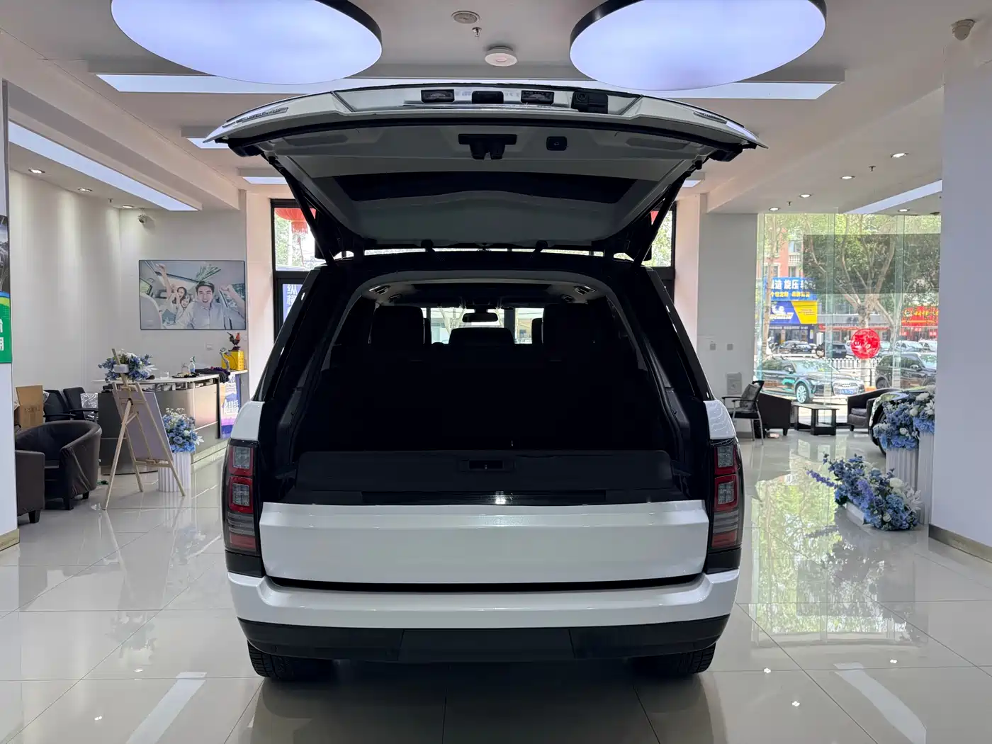 Land Rover Range Rover 2014 3.0 SC V6 Vogue фото 20