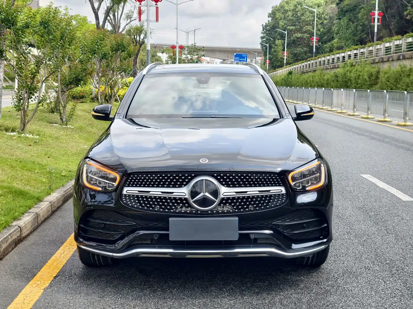 Mercedes-Benz GLC 2020 GLC 260 L 4MATIC Luxury фото 2
