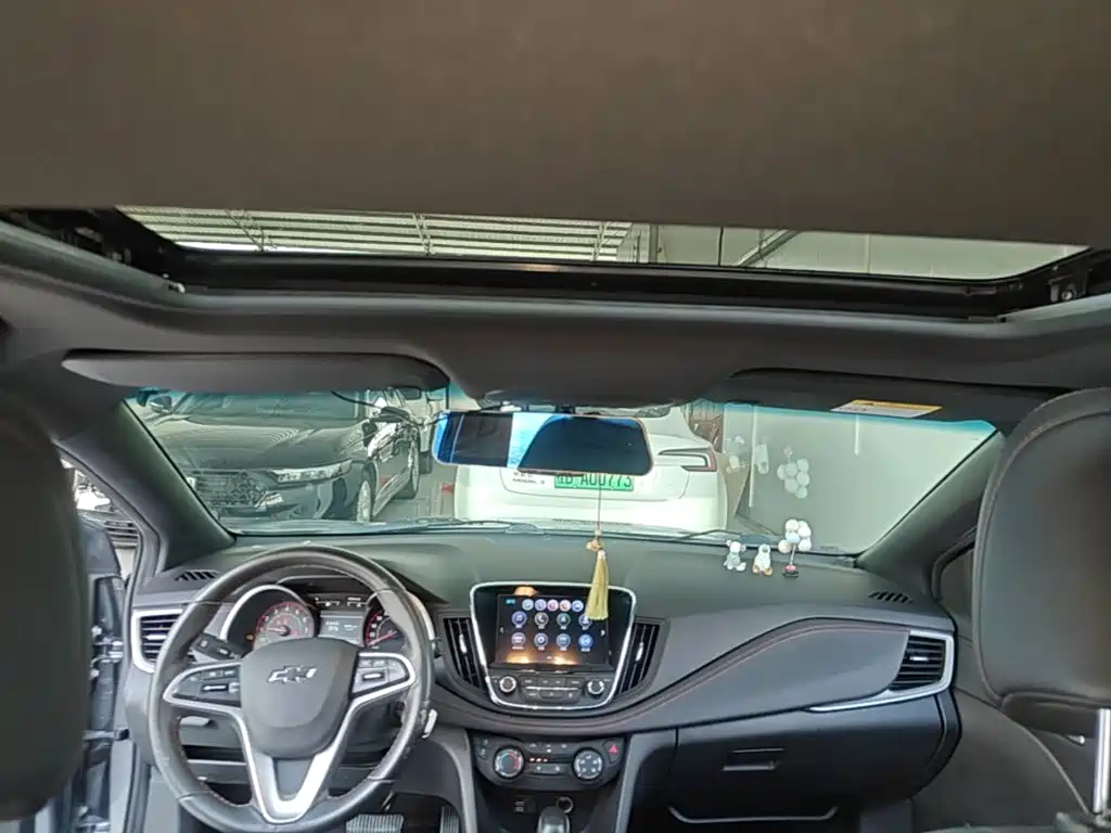 Chevrolet Monza 2019 2019 RS 330T Auto Smooth Edition China VI