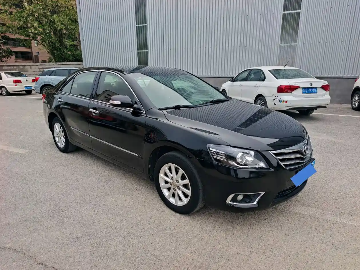 Toyota Camry 2013 200E Classic Elite Edition фото 3