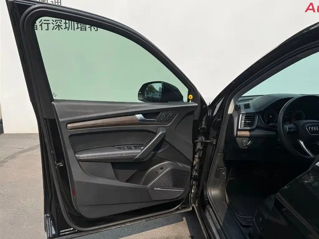 Audi Q5L 2022 45T Luxury Elegance фото 16