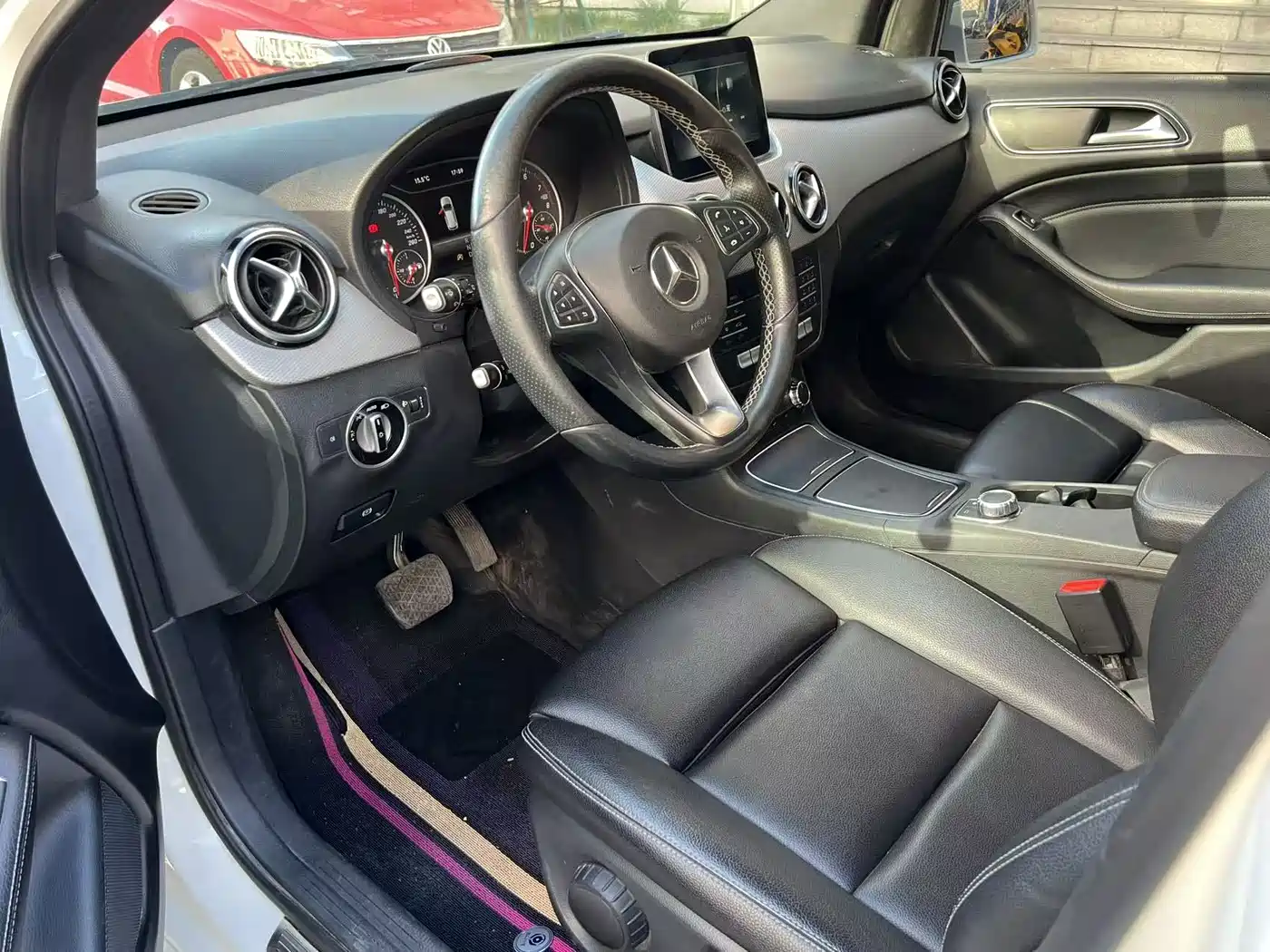 Mercedes-Benz B-Class 2017 B 200 Dynamic фото 4