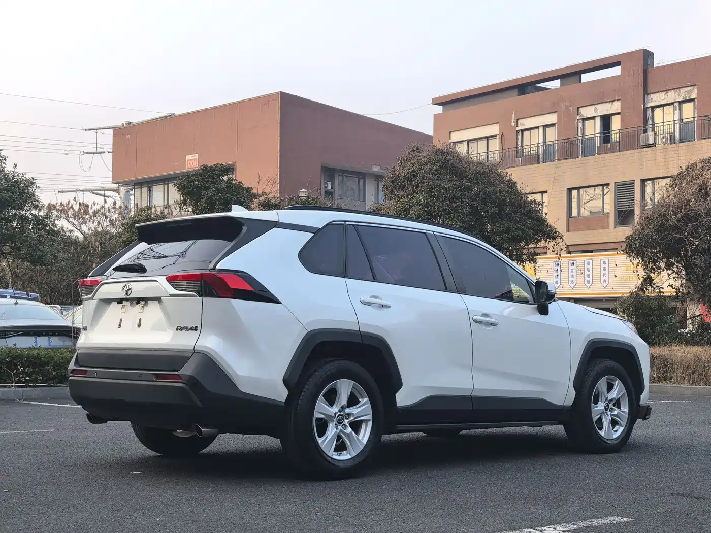 Toyota RAV4 Rongfang 2021 2.0L CVT 2WD Urban фото 9