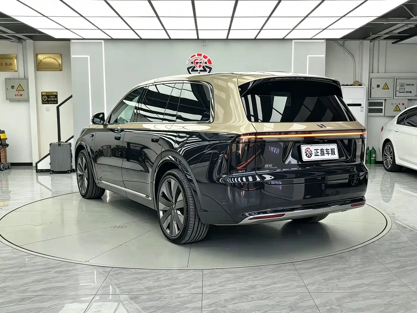 Li Auto Li Xiang L9 2026 2026 Base Model