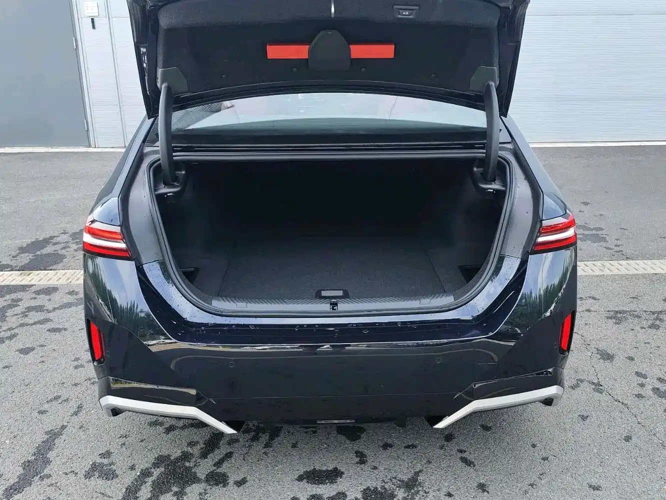 BMW i5 2026 2025 eDrive 35L M Sport Package