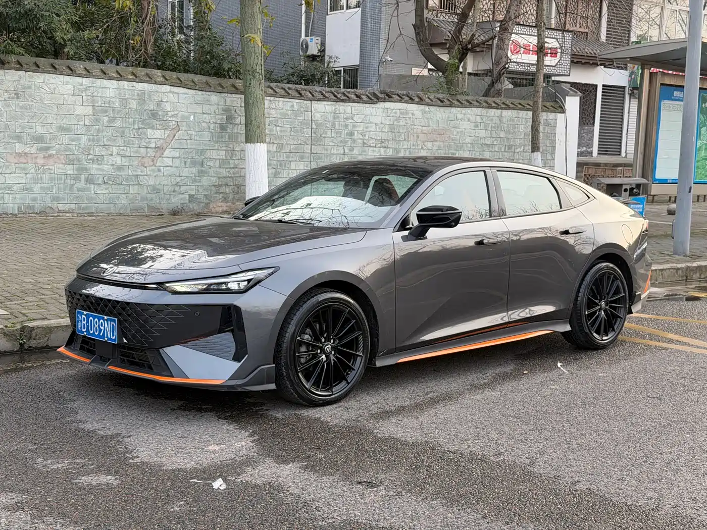 CHANGAN UNI-V
