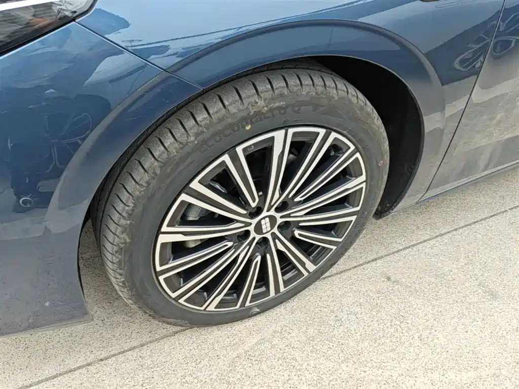 Geely Galaxy Galaxy A7 2025 EM-i фото 23