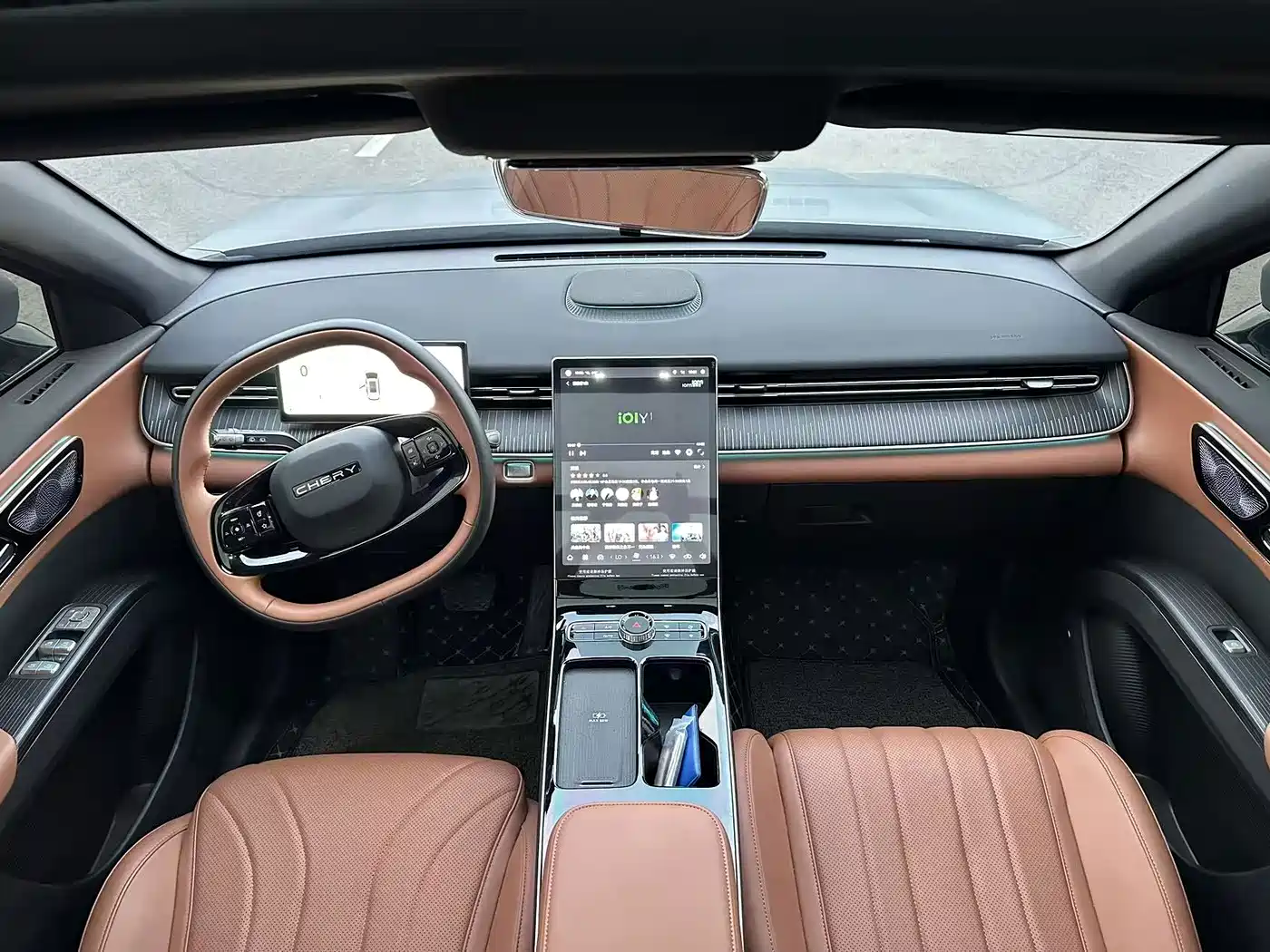 Фото 9 - Chery Tiggo 8
