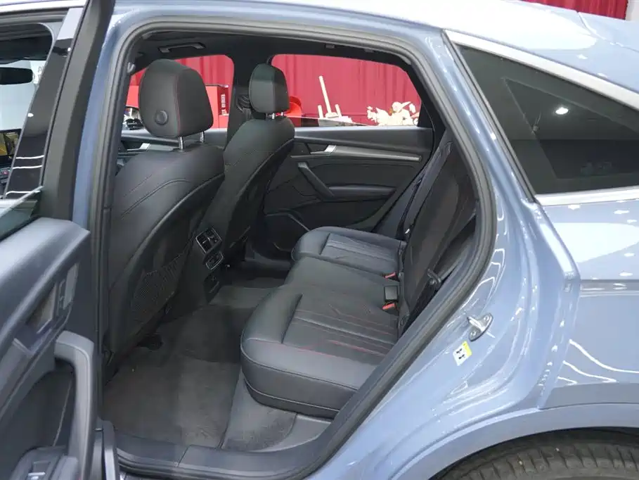 Audi Q5L Sportback 2022 40 TFSI RS Kit Speed Edition фото 18