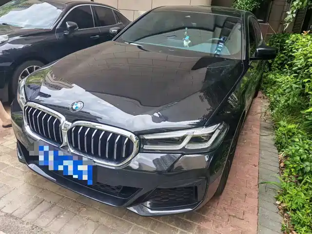 BMW 5 Series 2023