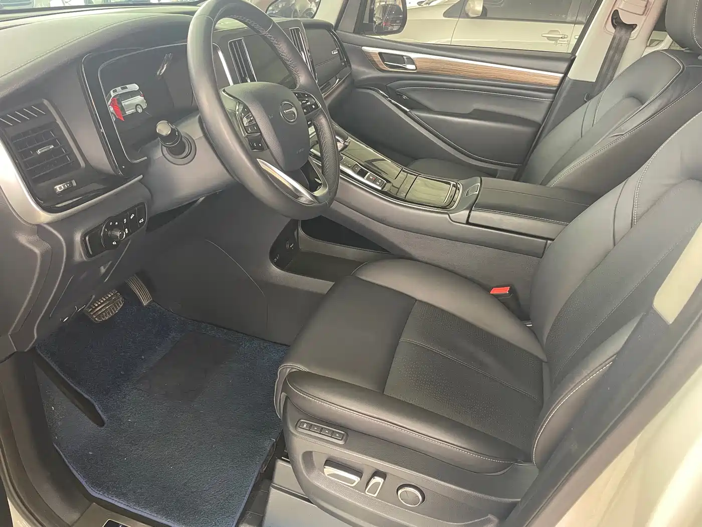 GAC Trumpchi Trumpchi M8 2021 Leading Show Series 390T Ultimate Edition фото 4