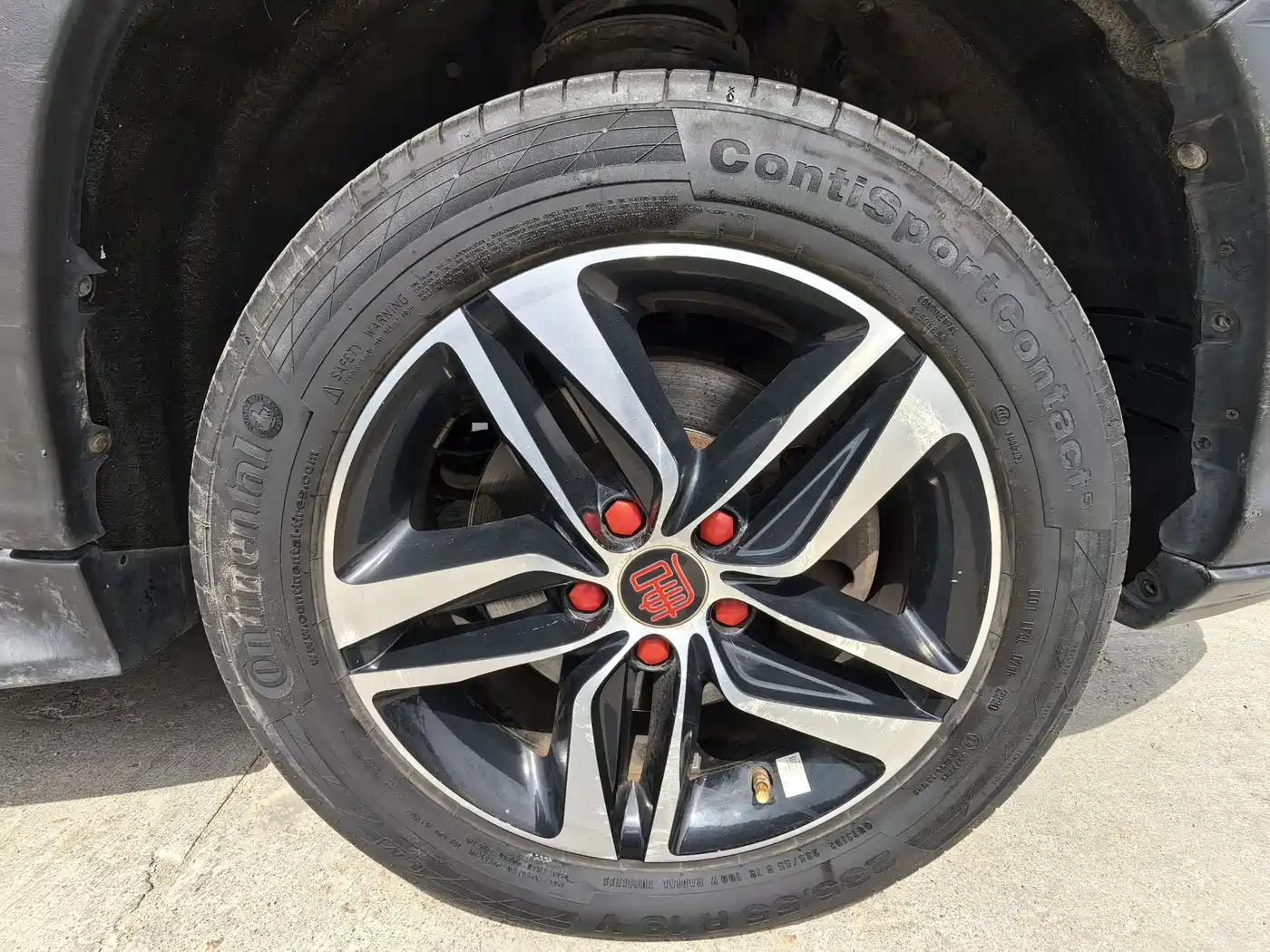 BYD Tang New Energy 2015 2.0T 4WD Flagship фото 13