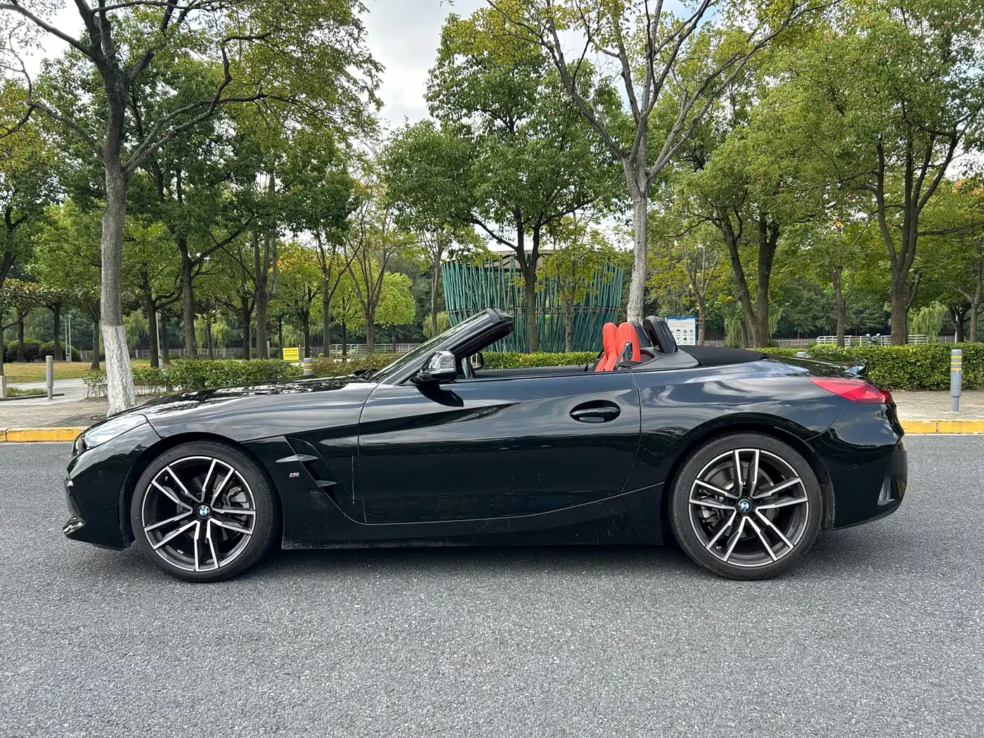 BMW Z4 2024 2023 sDrive 25i M Sport Package