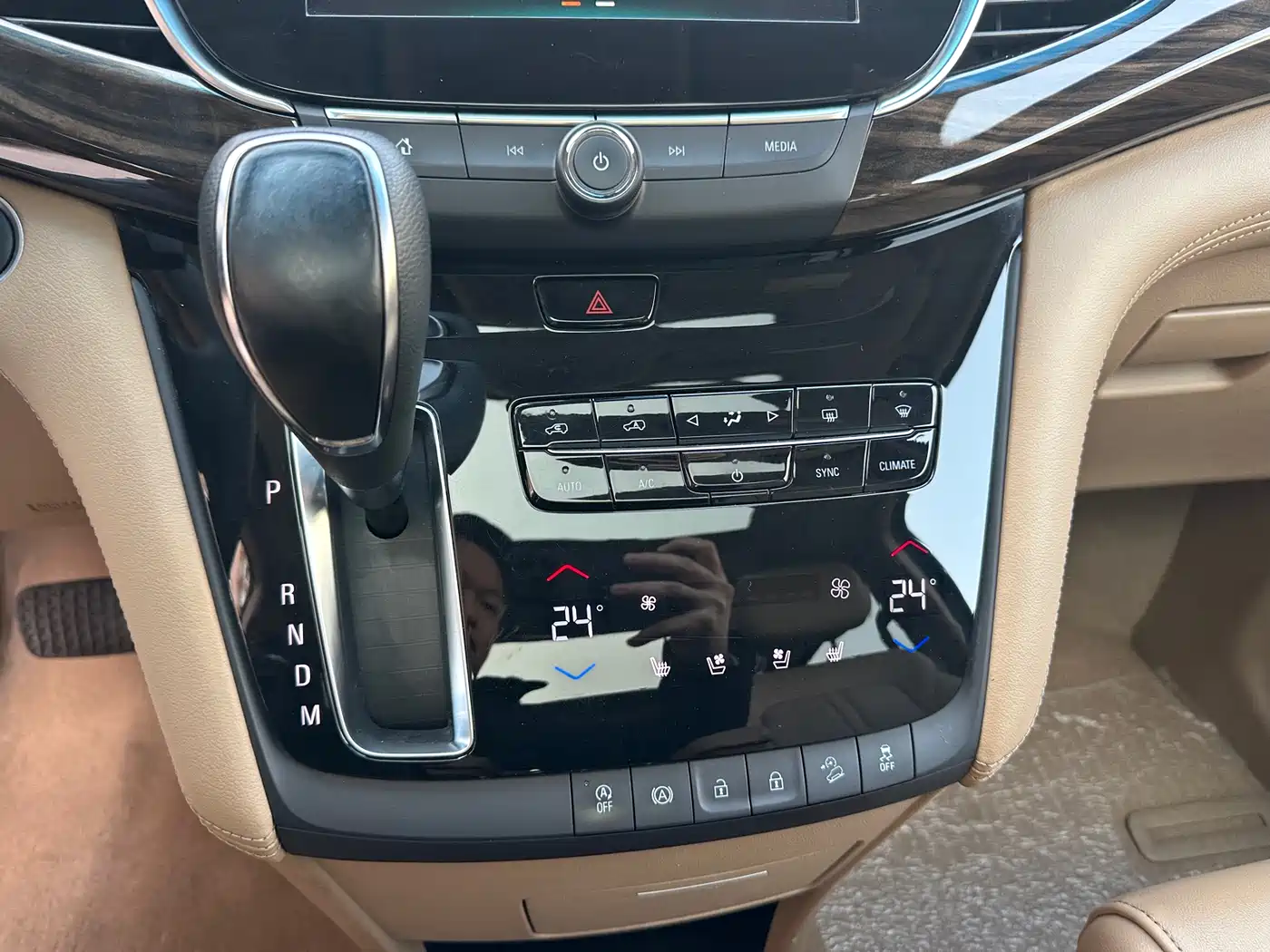Buick GL8 2018 ES 28T Flagship Type China VI фото 31
