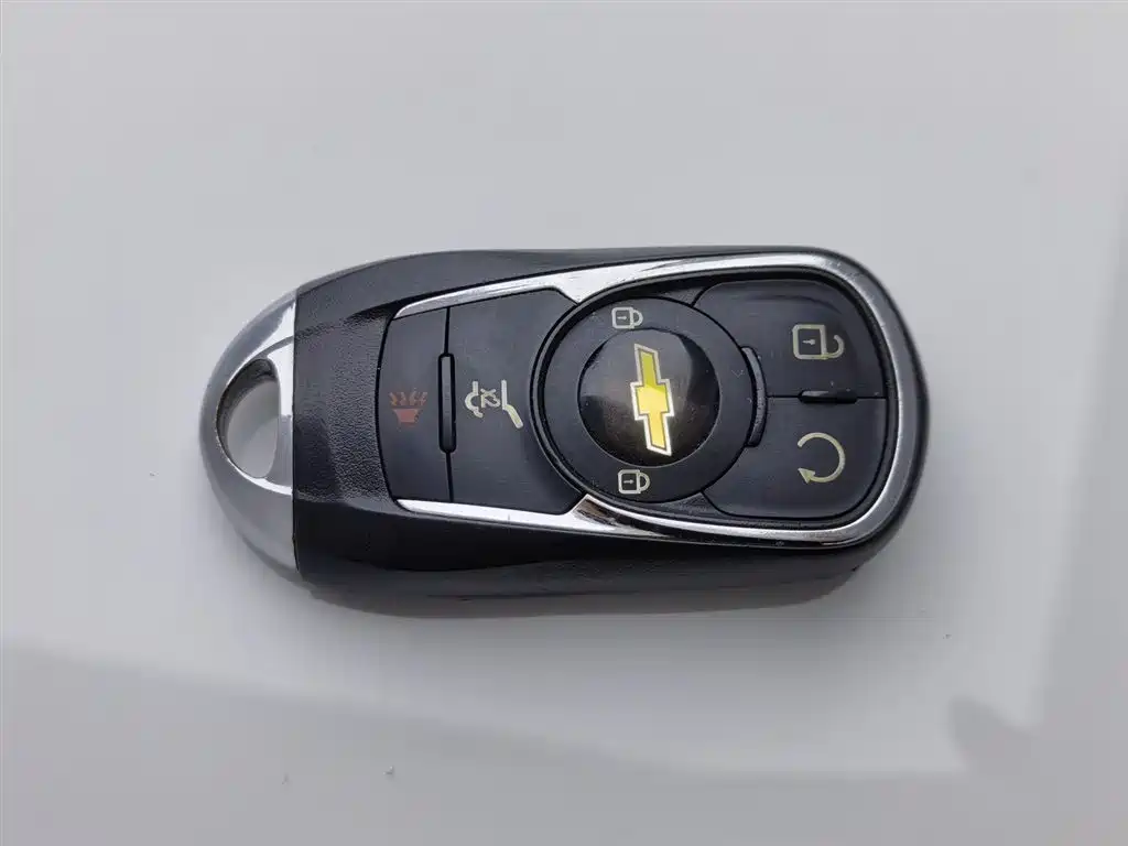 Chevrolet Equinox 2018 535T Automatic Galloping Edition фото 19