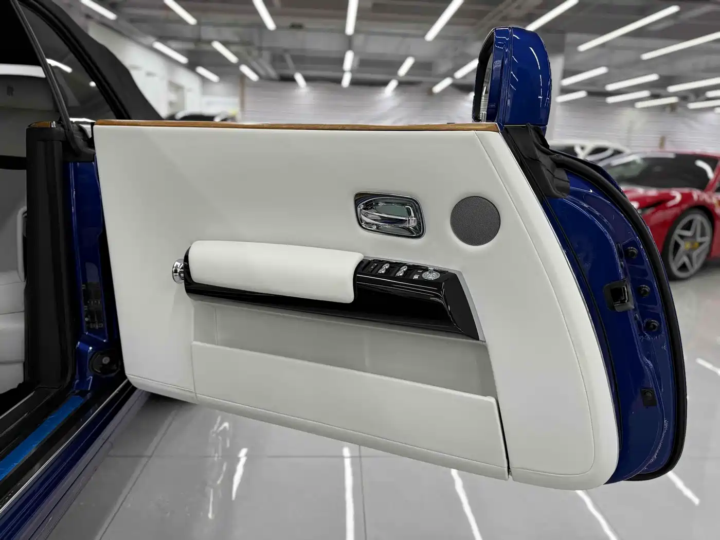 Rolls-Royce Phantom 2012 2007 6.7L Soft-top Convertible